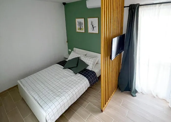 Apartament Modern Overlooking Downtown