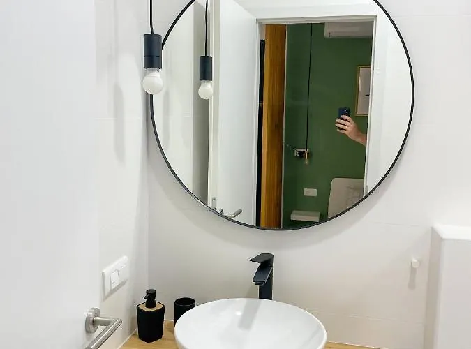 Apartman Modern Overlooking Downtown Makarska