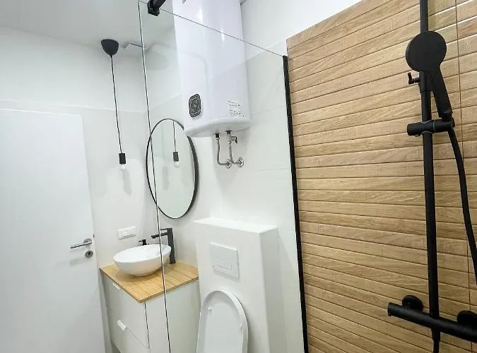 Modern Overlooking Downtown * Makarska